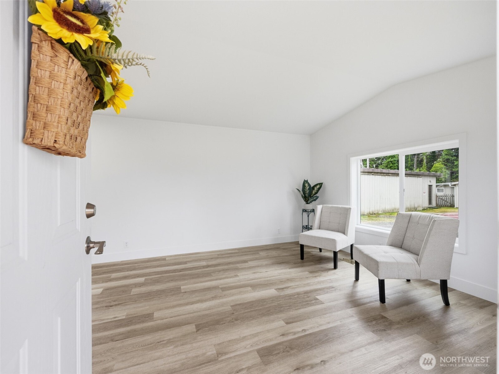 22212 Pacific Way Unit: 11