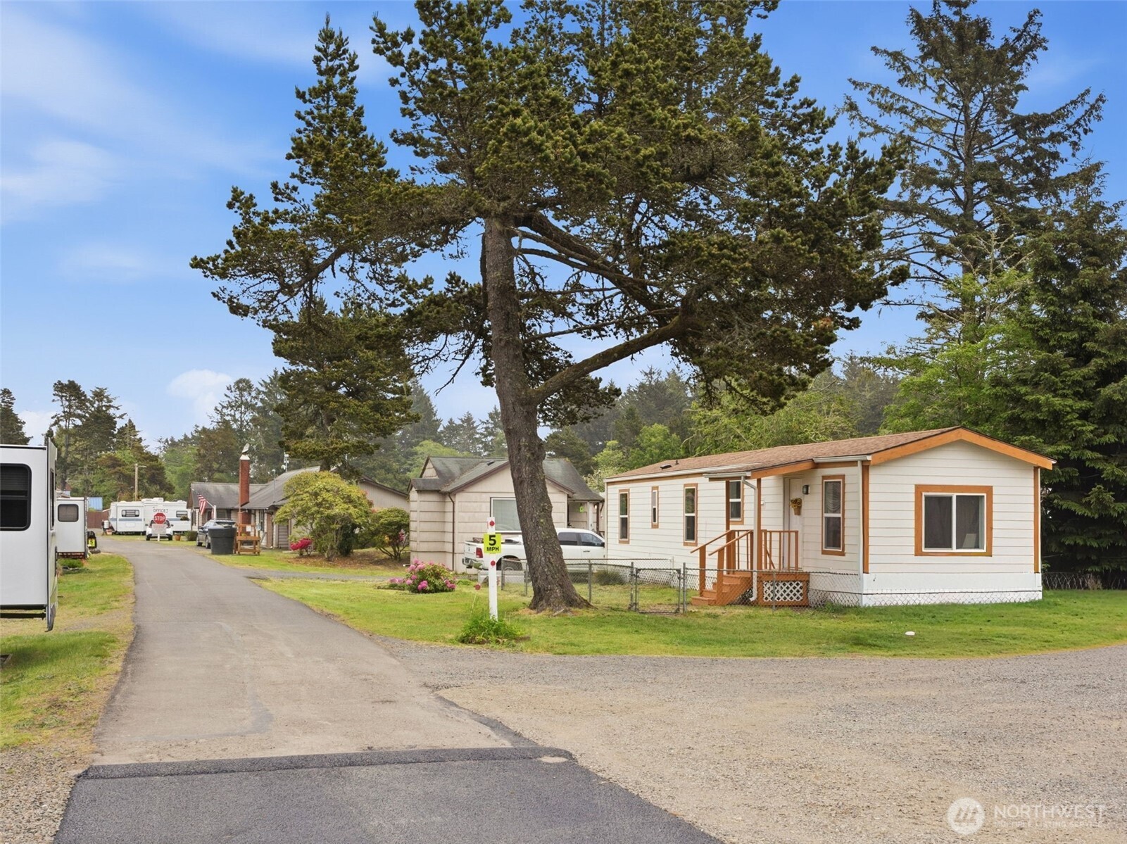 22212 Pacific Way Unit: 11