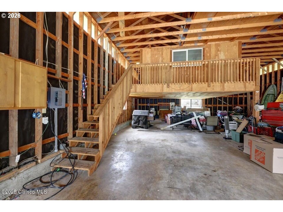 42684 HILLCREST LOOP