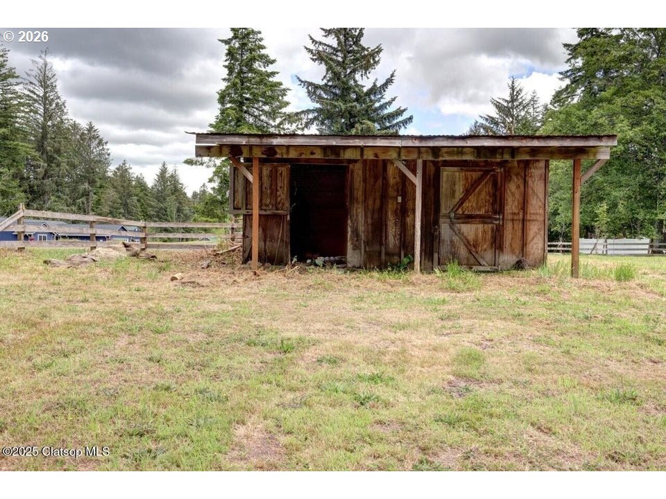 42684 HILLCREST LOOP