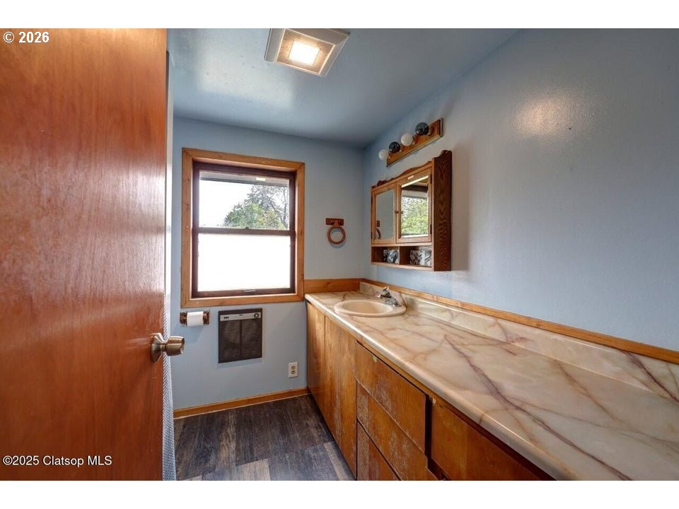 42684 HILLCREST LOOP