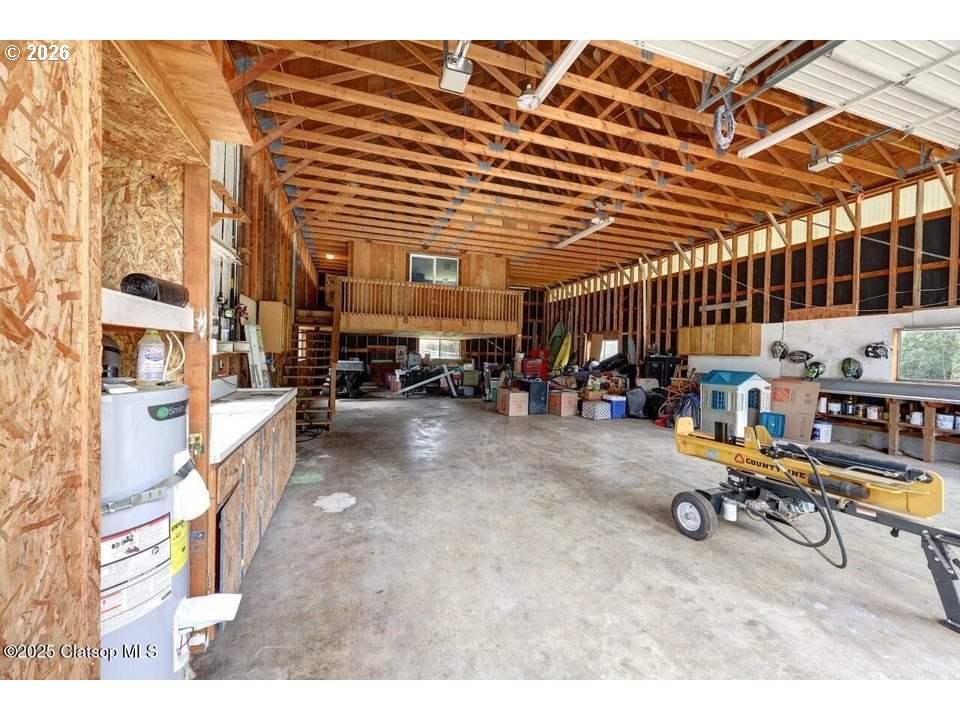 42684 HILLCREST LOOP