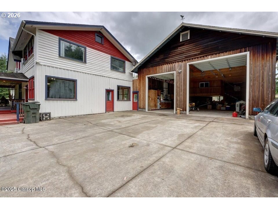 42684 HILLCREST LOOP