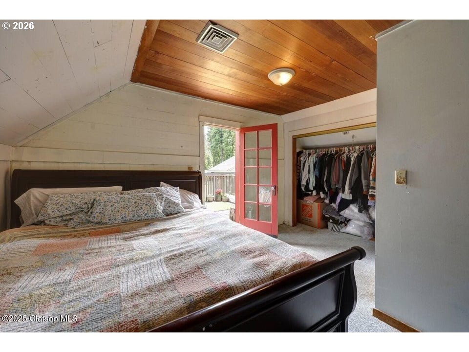 42684 HILLCREST LOOP