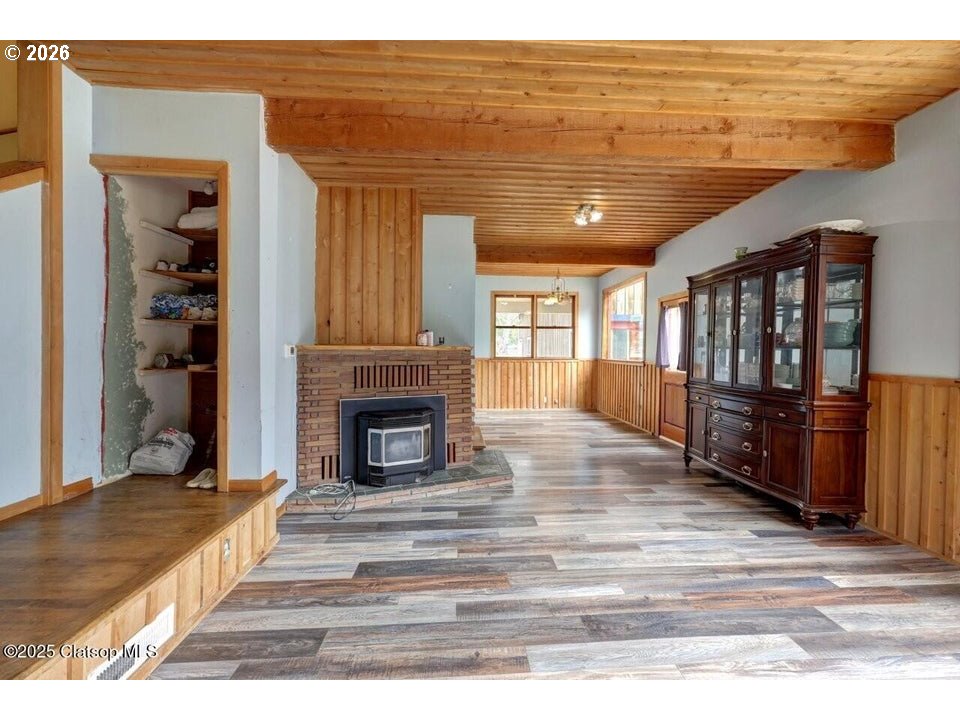 42684 HILLCREST LOOP