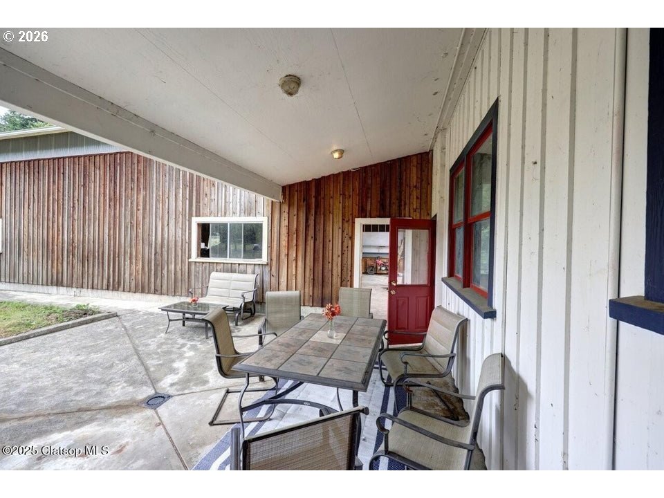 42684 HILLCREST LOOP