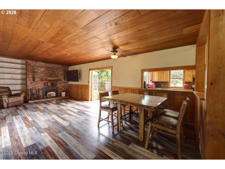 42684 HILLCREST LOOP