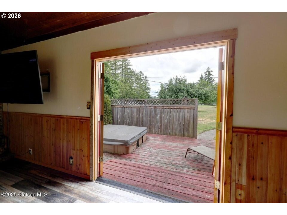 42684 HILLCREST LOOP