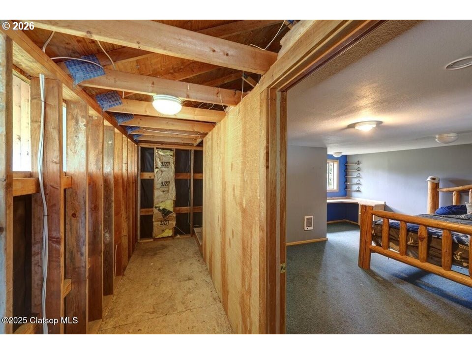 42684 HILLCREST LOOP