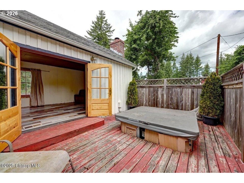 42684 HILLCREST LOOP