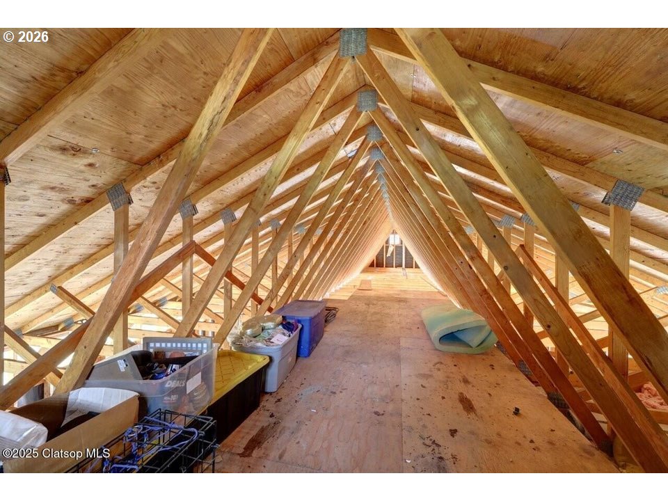 42684 HILLCREST LOOP