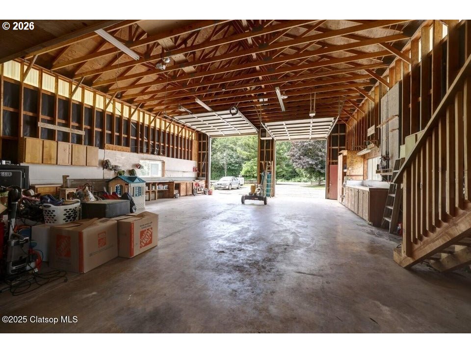 42684 HILLCREST LOOP