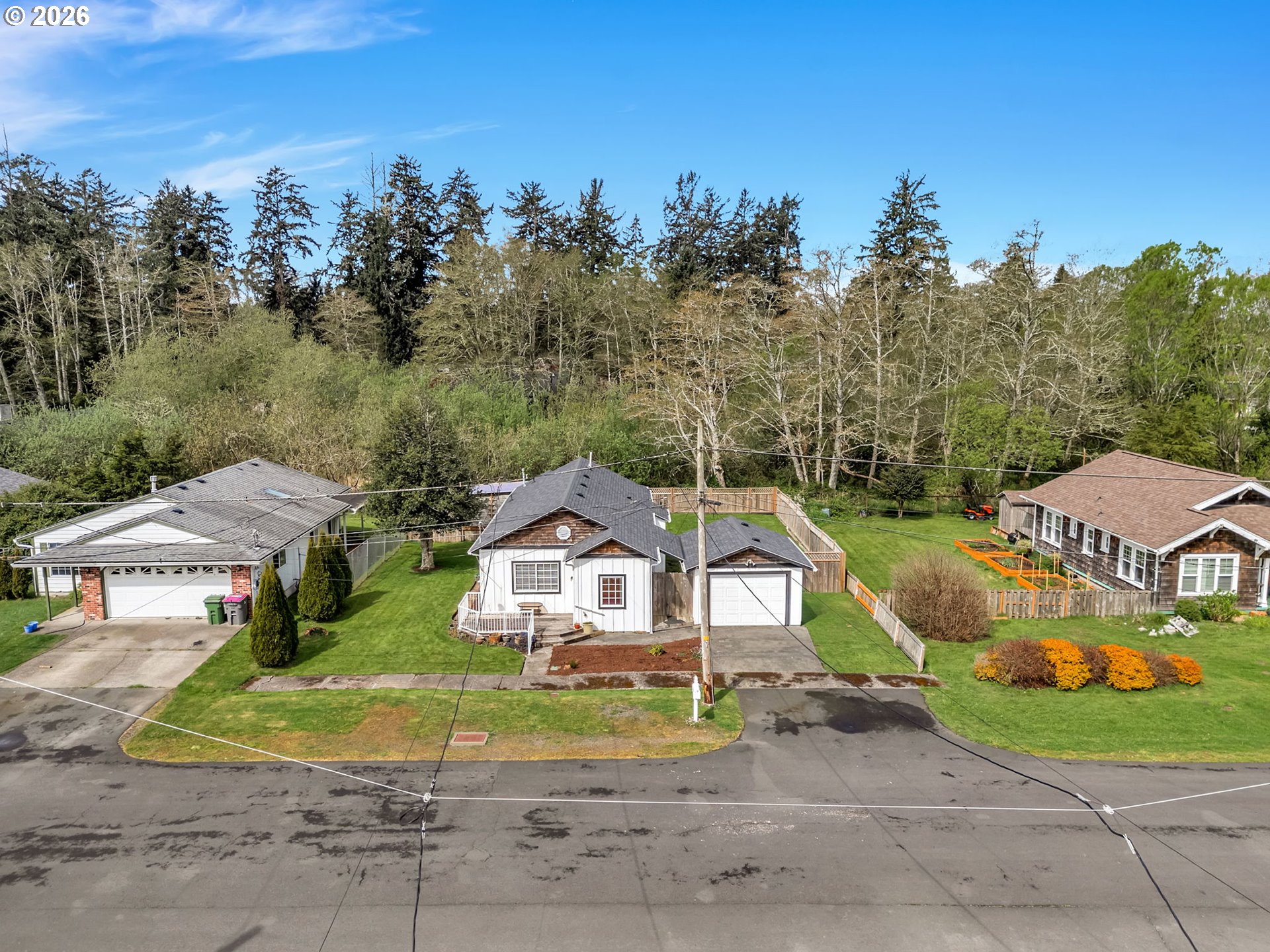 45 SW BIRCH CT