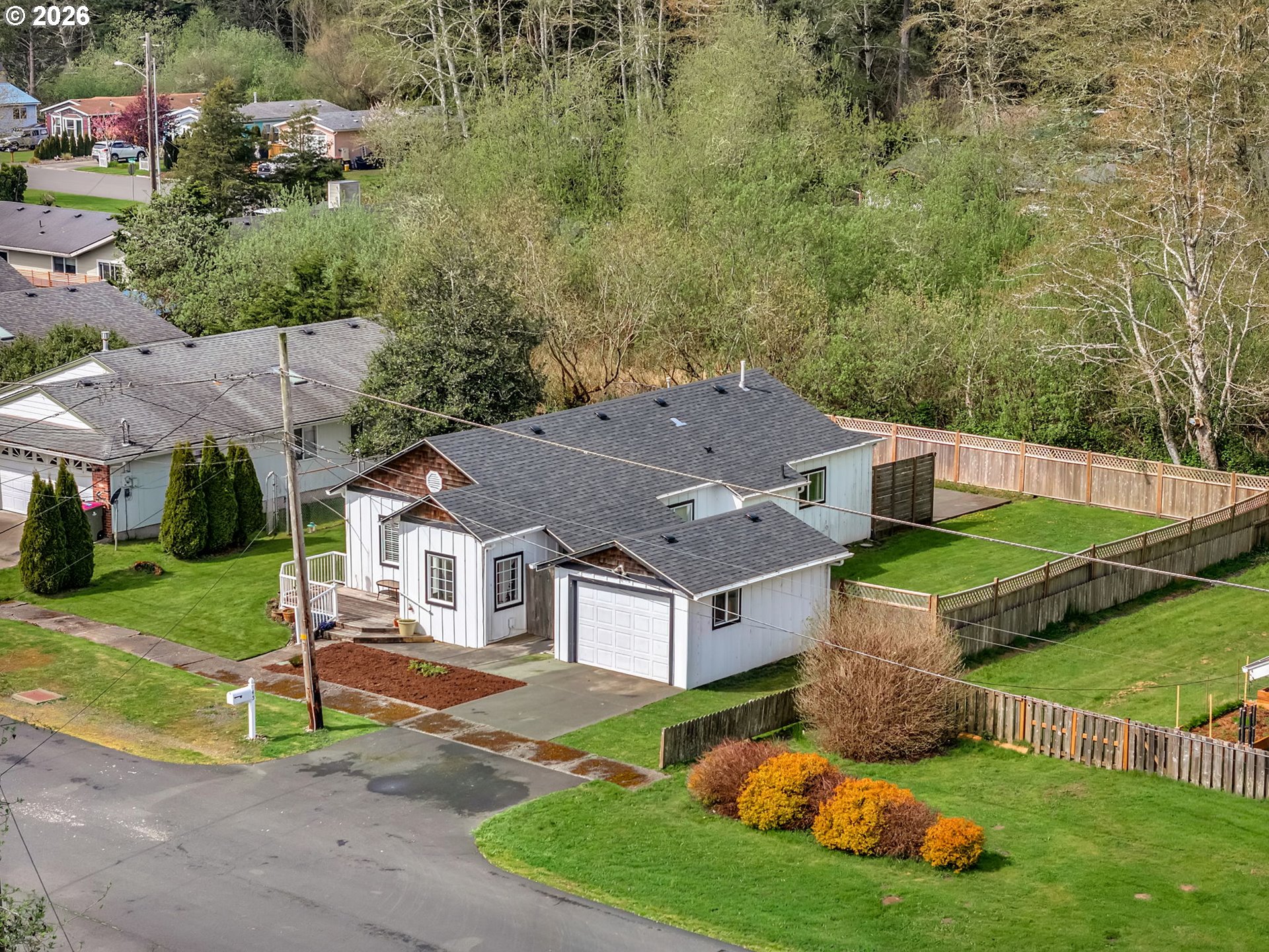 45 SW BIRCH CT