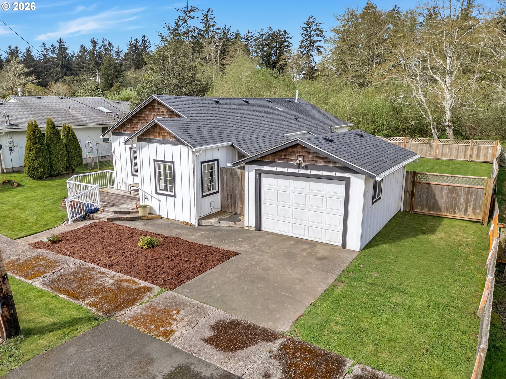45 SW BIRCH CT