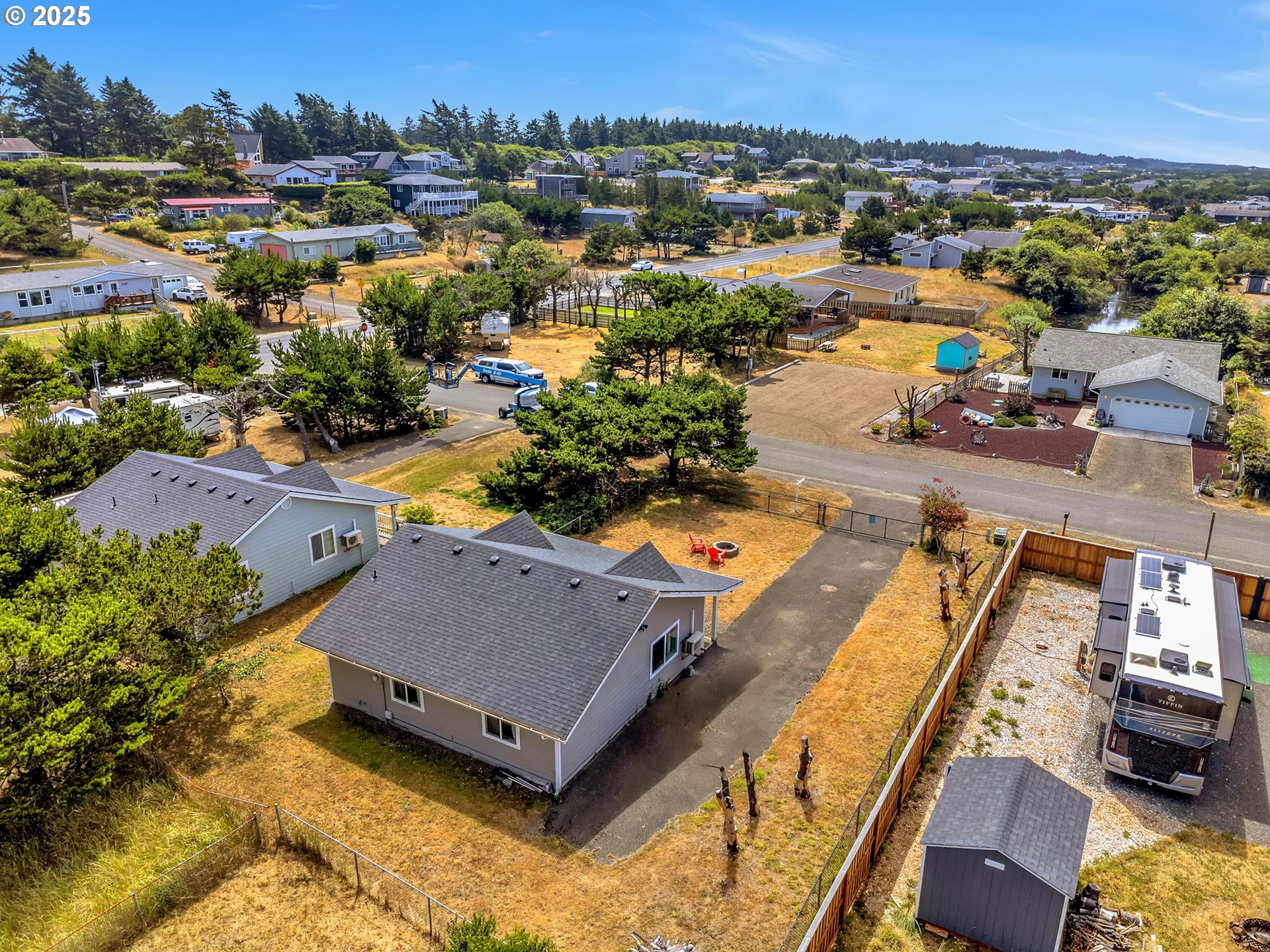 805 338TH PL