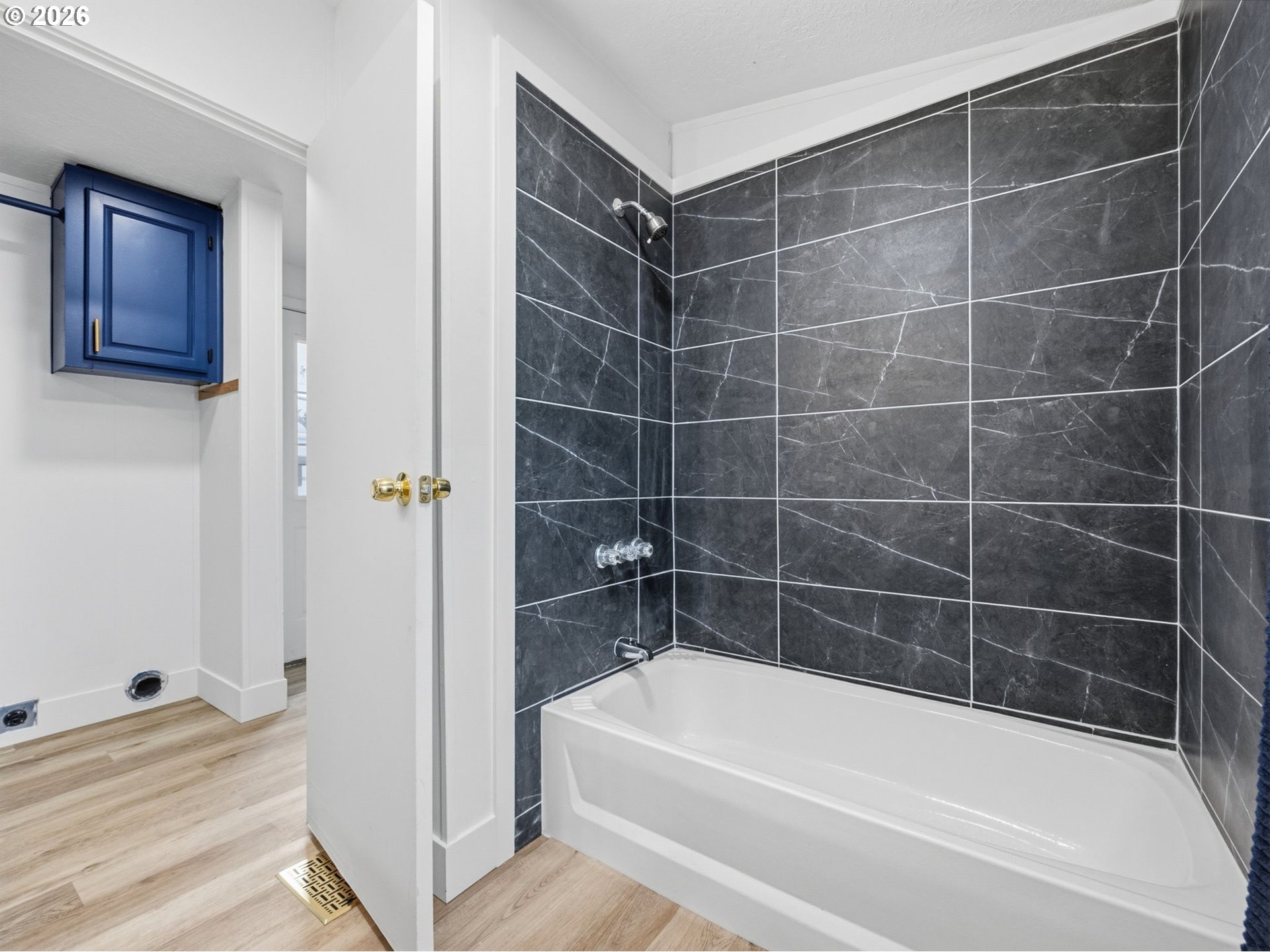 22212 Pacific Way 11