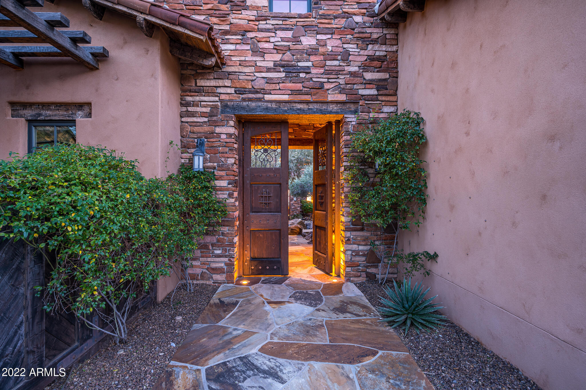 9463 E OLD WRANGLER Trail