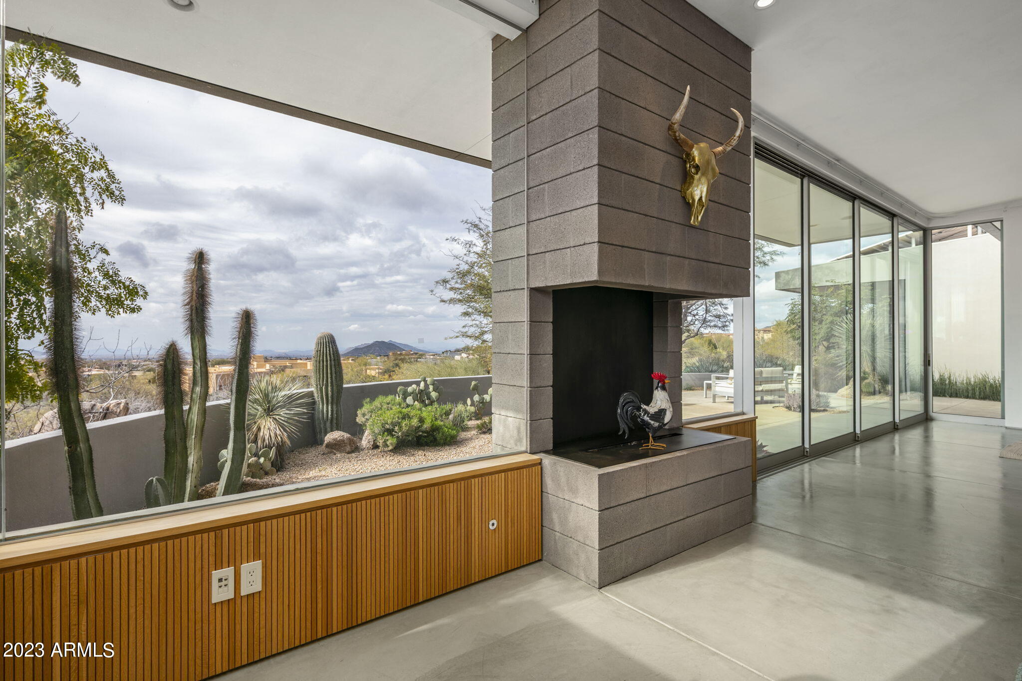 11426 E Kendra Lane