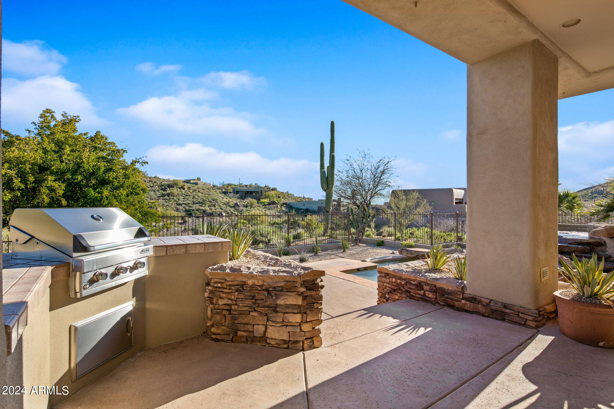 9917 E FILAREE Lane