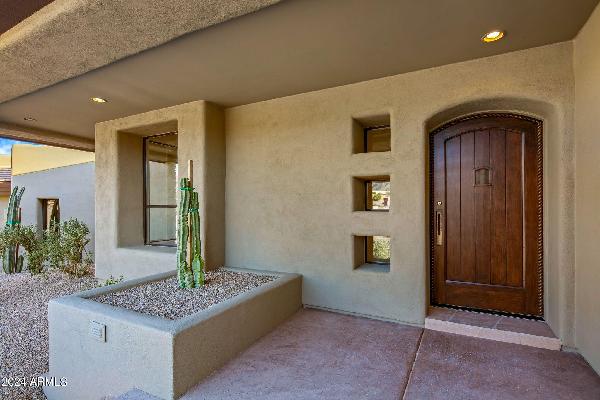 9917 E FILAREE Lane