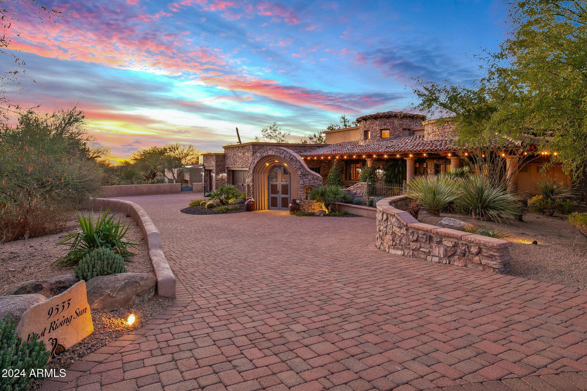 9533 E RISING SUN Drive