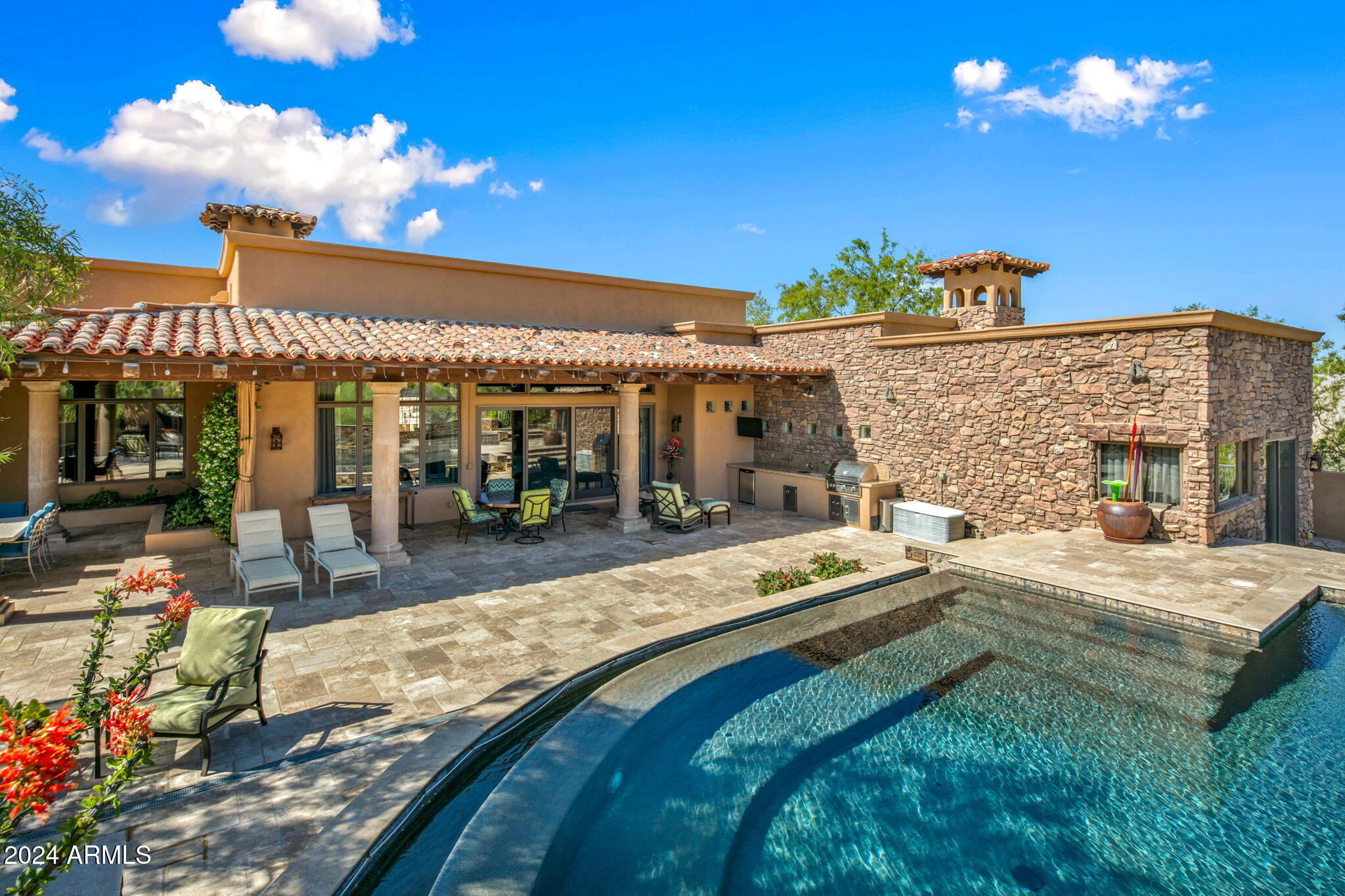 9533 E RISING SUN Drive