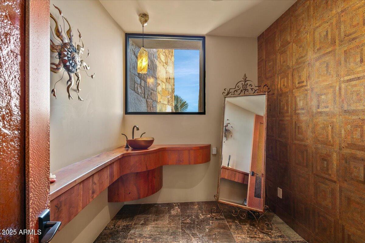 43105 N 102ND Street