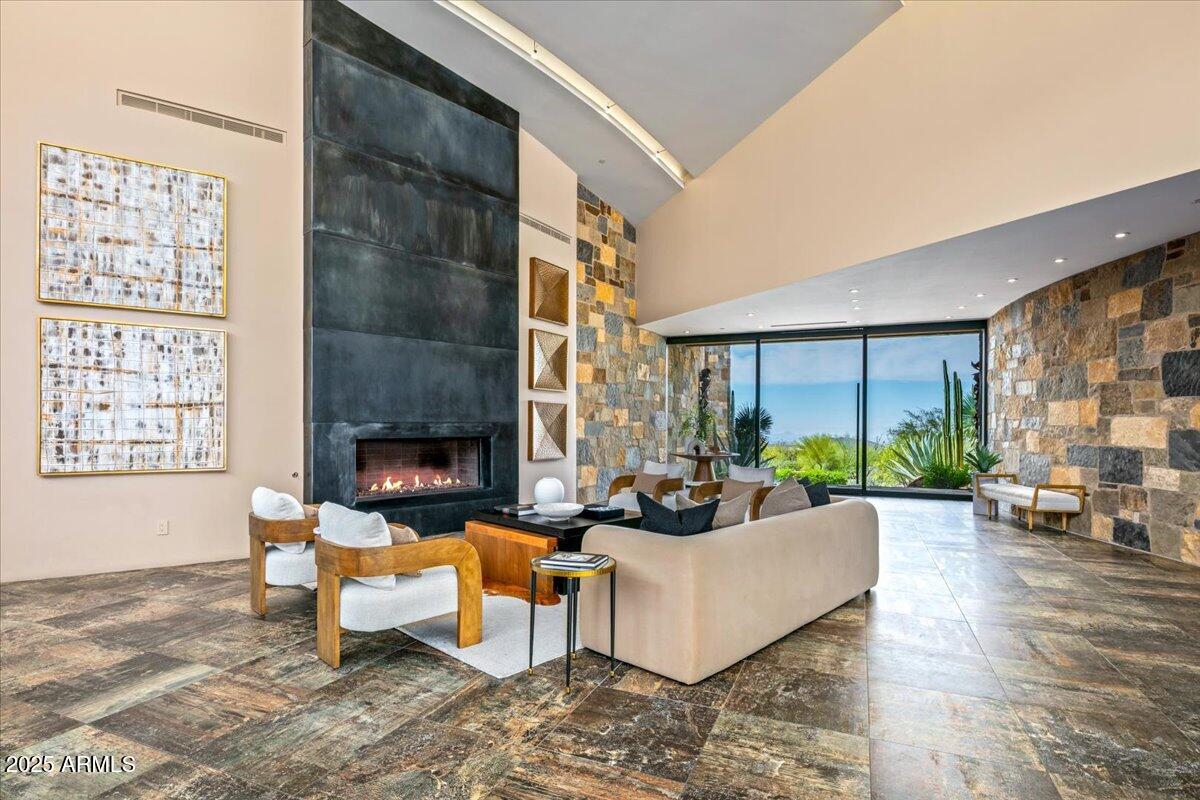 43105 N 102ND Street