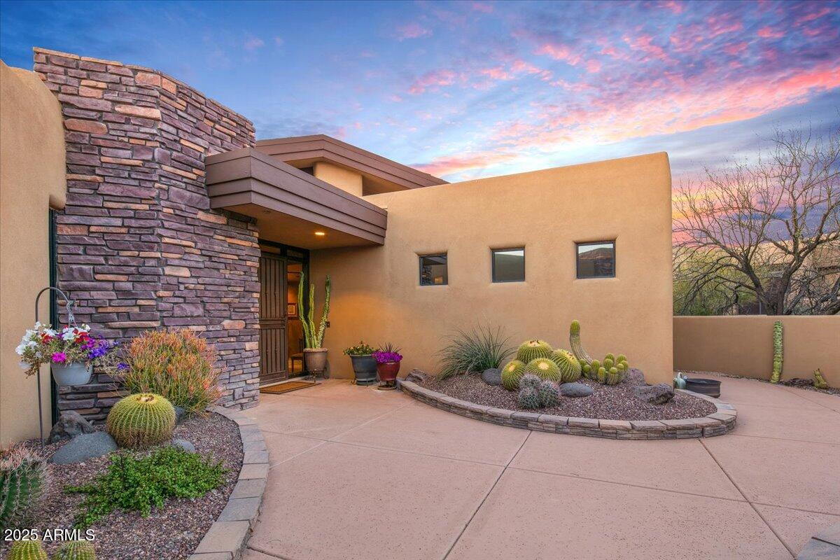 9998 E TAOS Drive