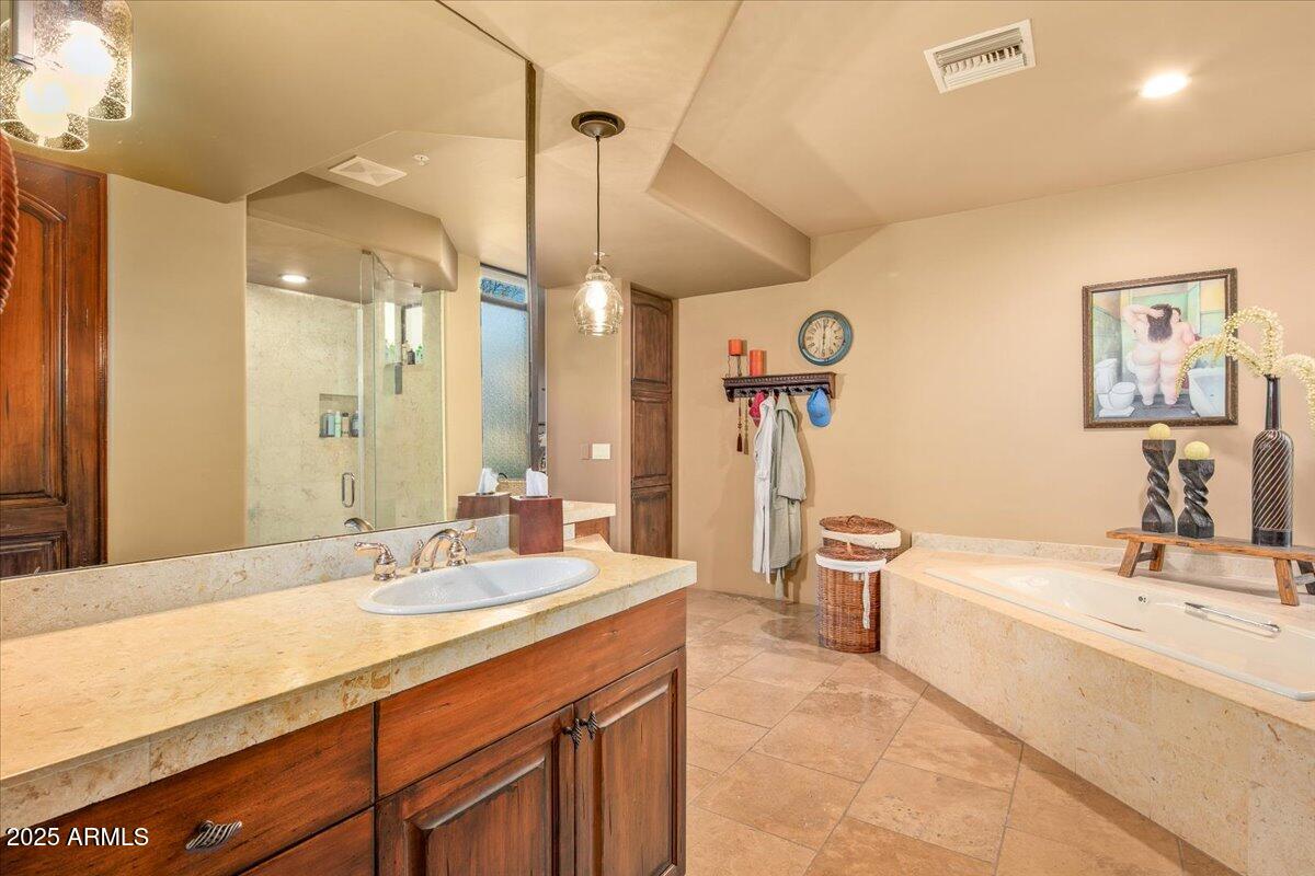 9998 E TAOS Drive