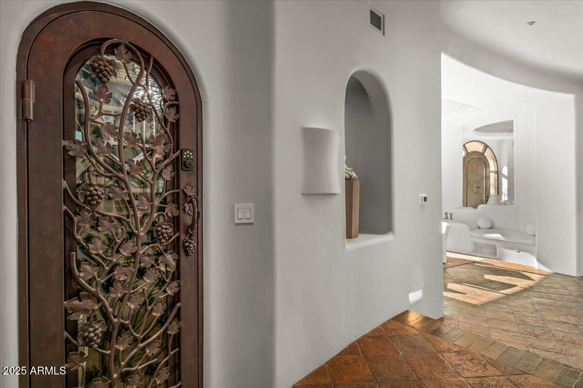 10460 E PALO BREA Drive