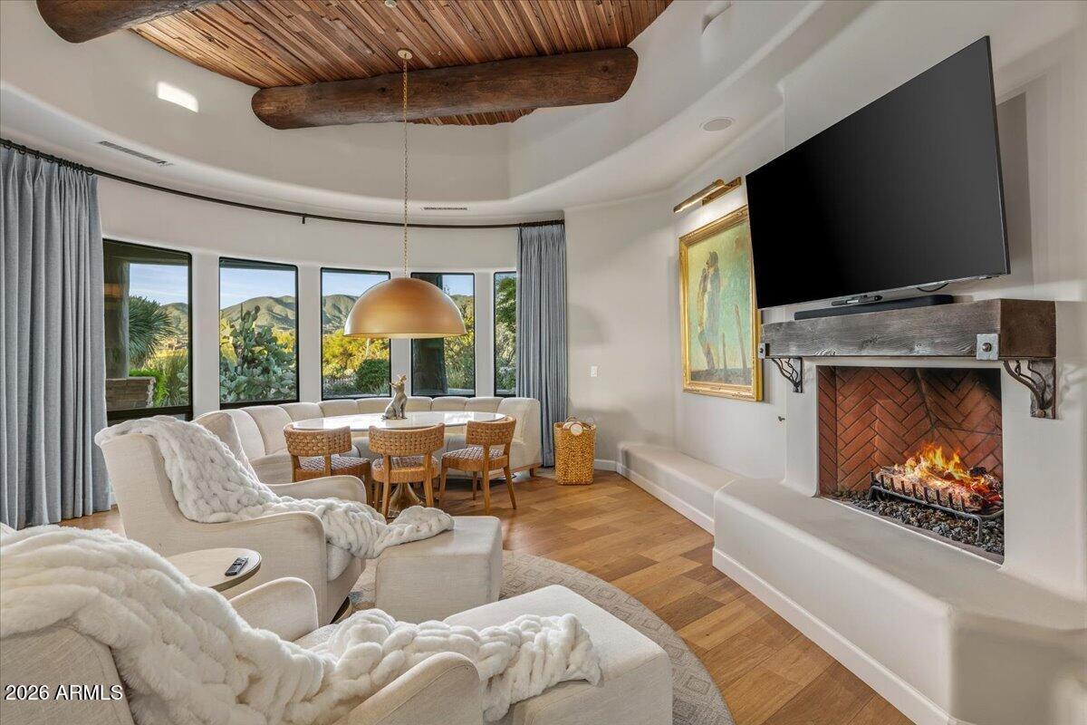 10460 E PALO BREA Drive