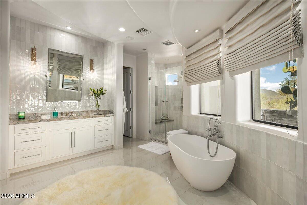 10460 E PALO BREA Drive