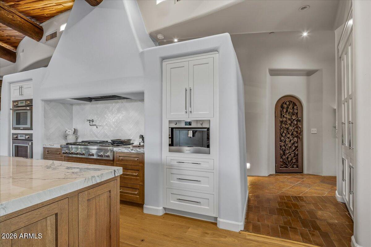 10460 E PALO BREA Drive