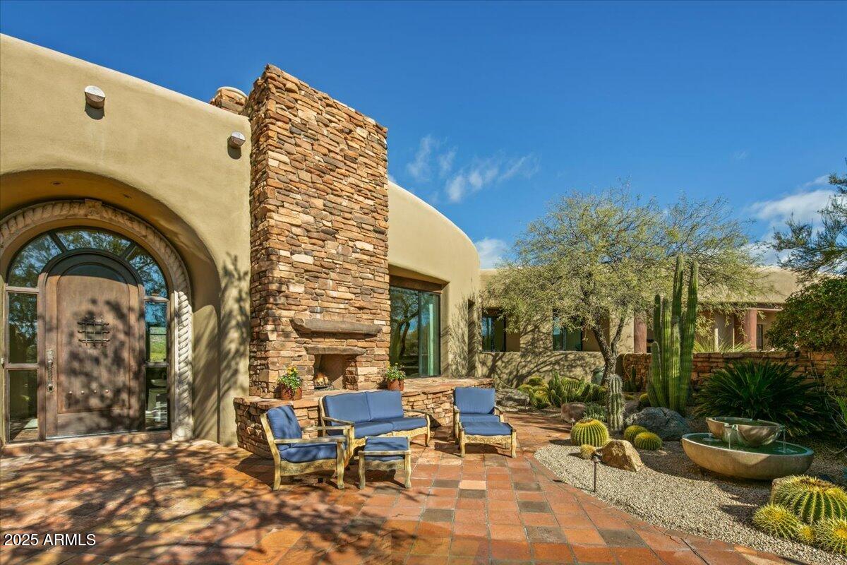 10460 E PALO BREA Drive