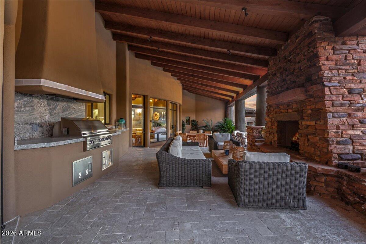 10460 E PALO BREA Drive