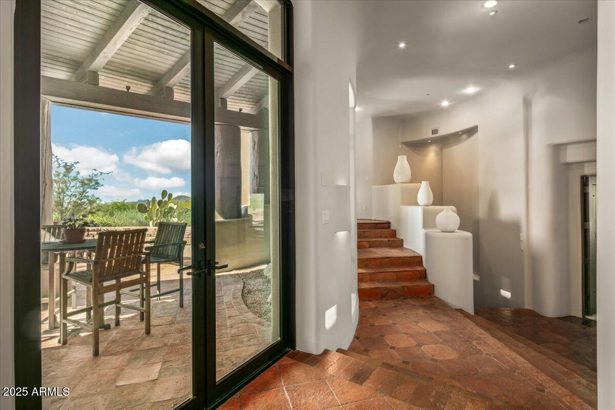 10460 E PALO BREA Drive