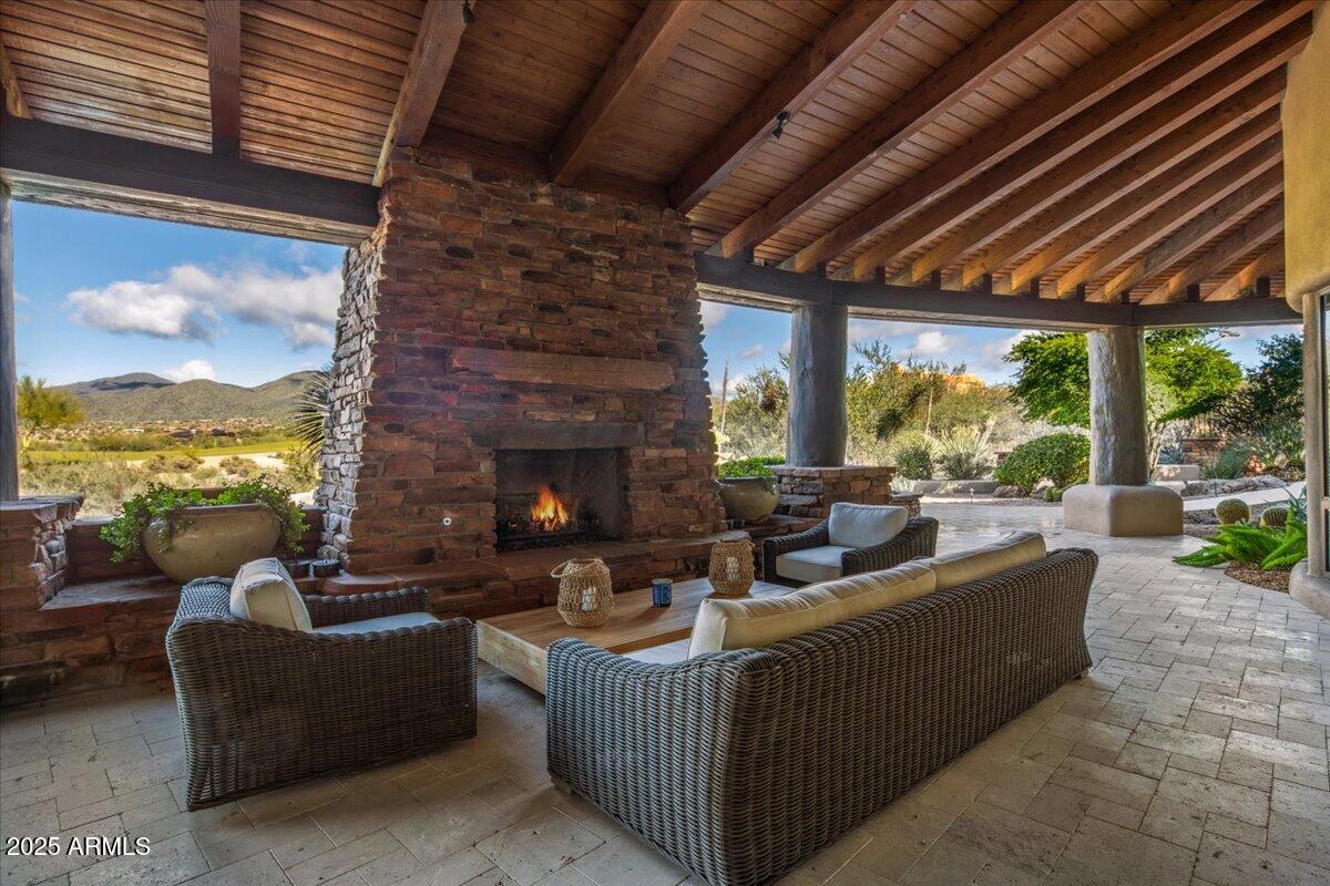 10460 E PALO BREA Drive