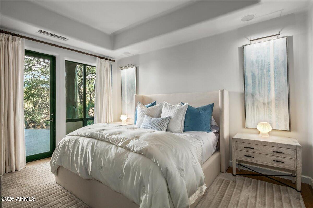 10460 E PALO BREA Drive