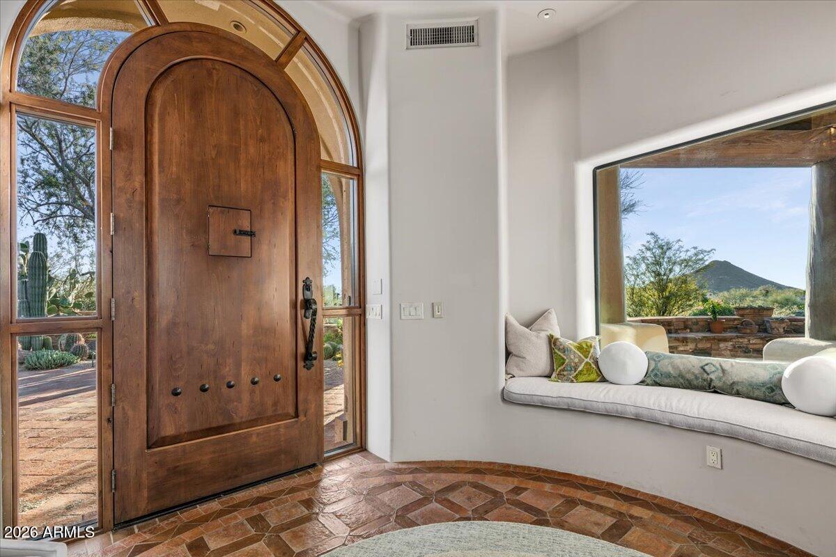 10460 E PALO BREA Drive