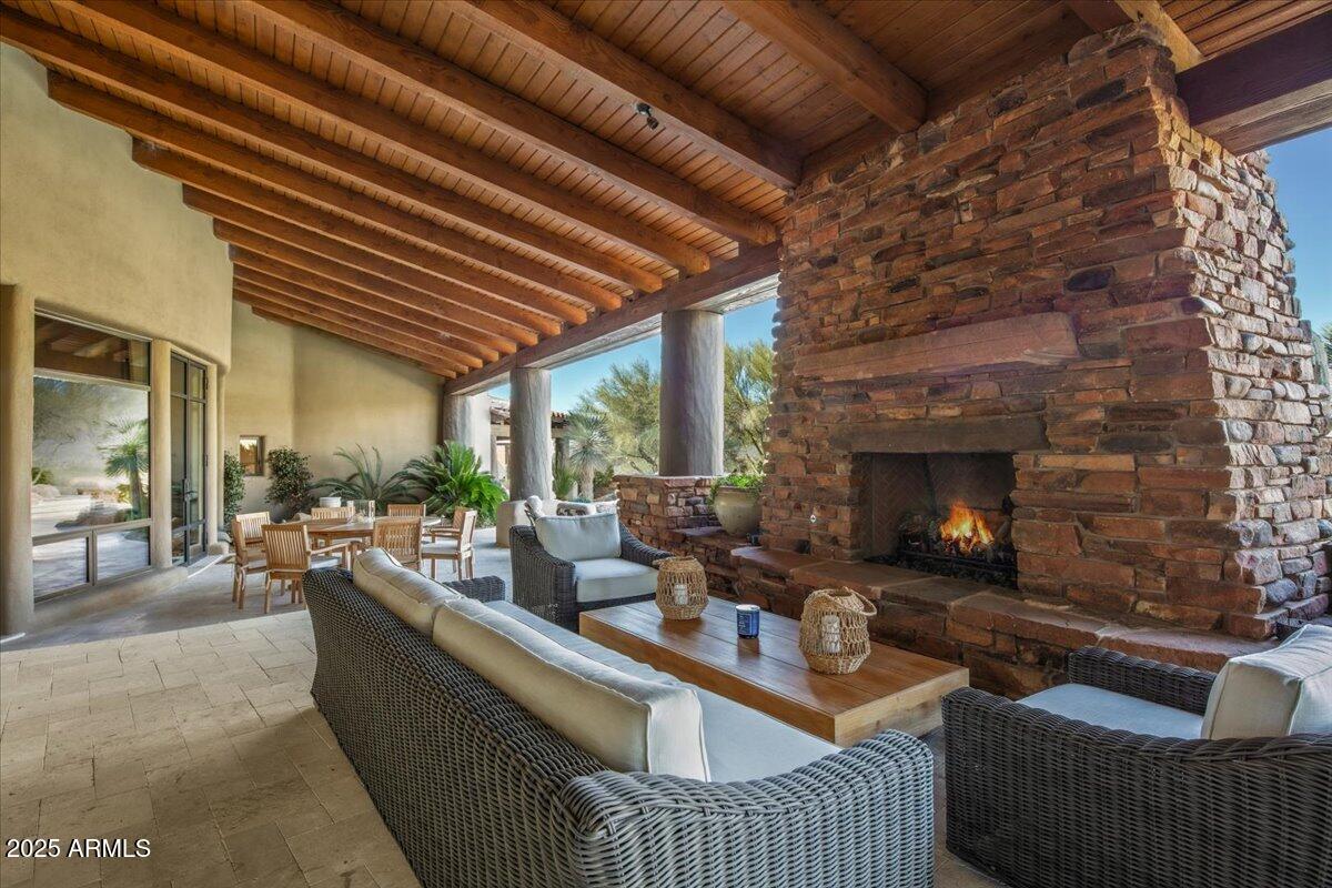 10460 E PALO BREA Drive