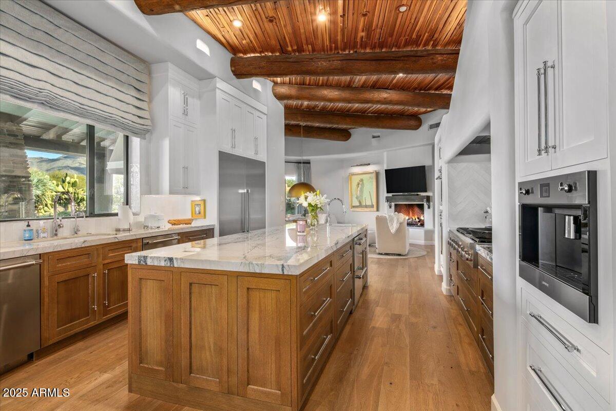 10460 E PALO BREA Drive