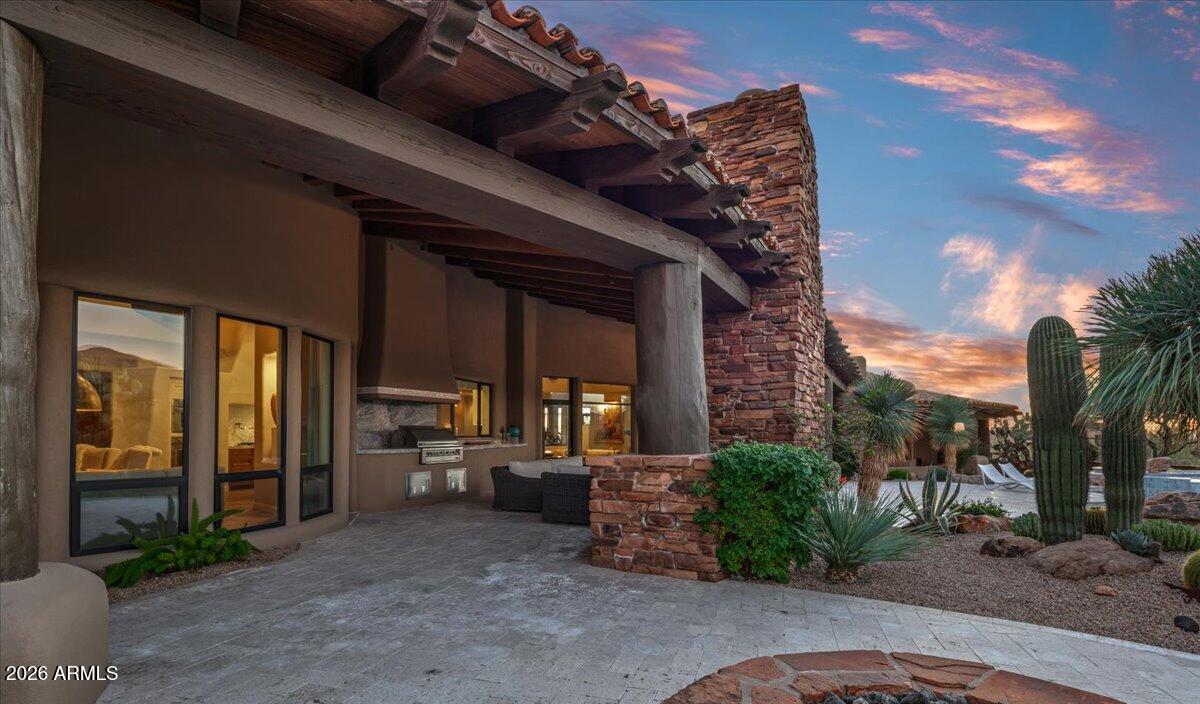 10460 E PALO BREA Drive