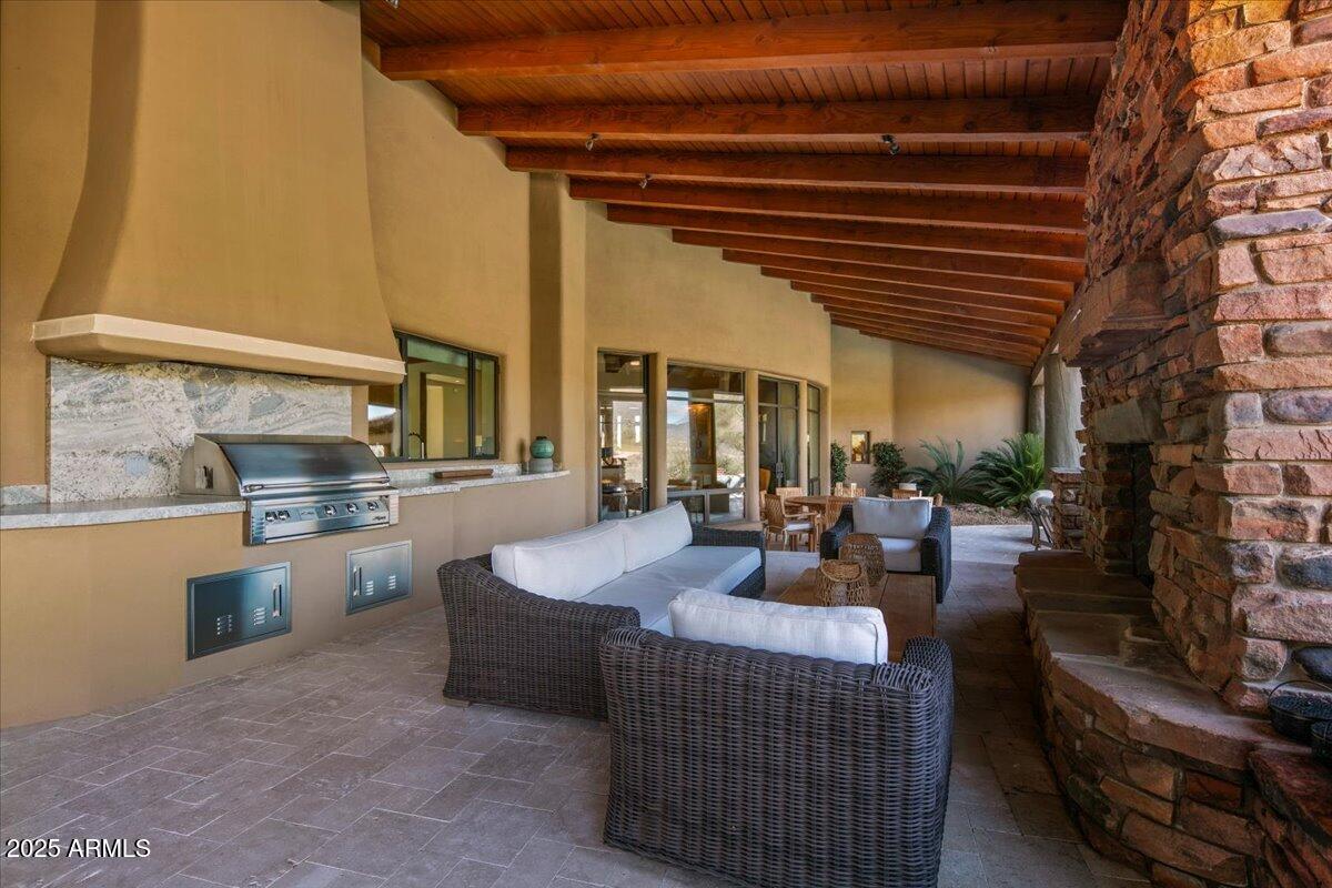 10460 E PALO BREA Drive