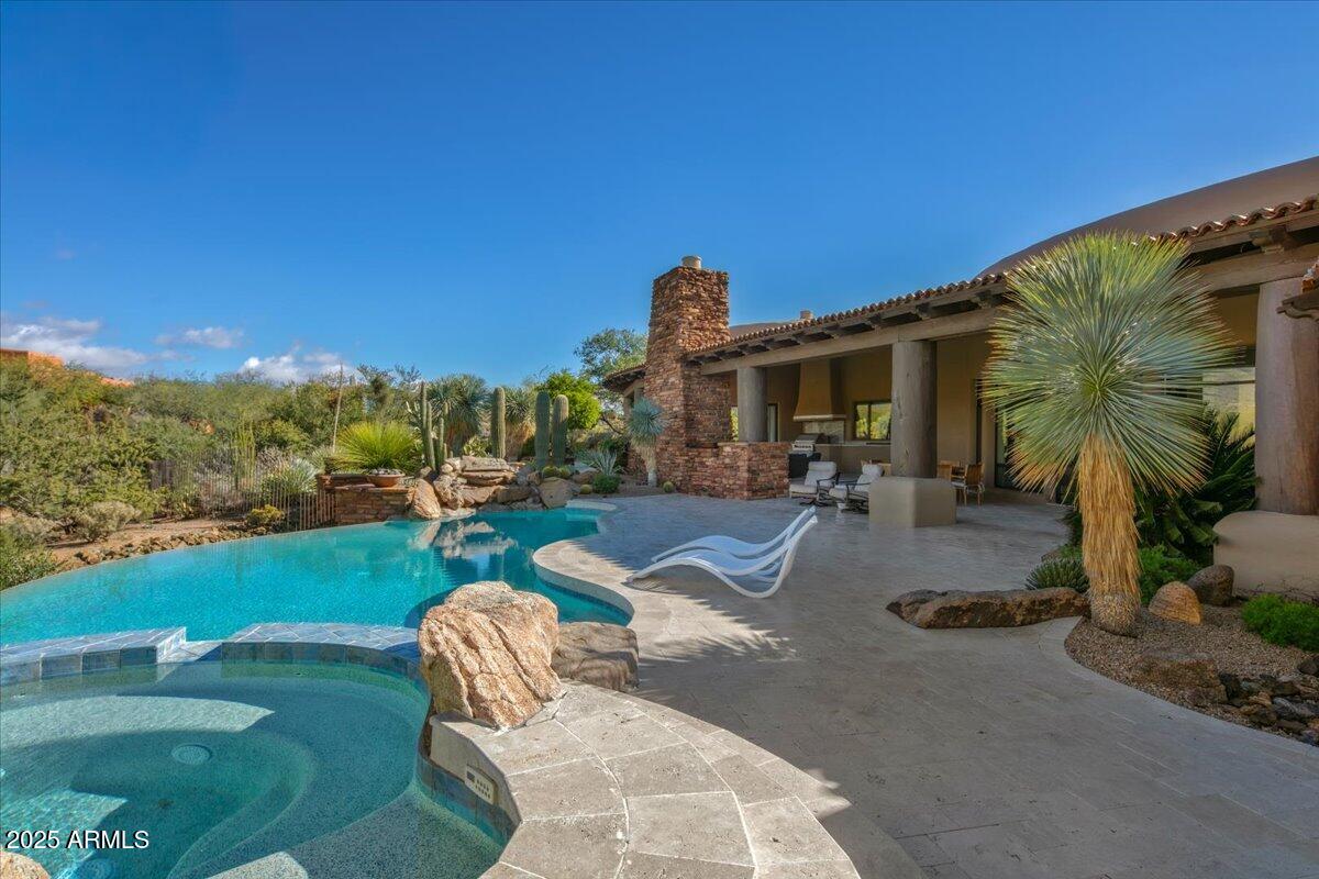 10460 E PALO BREA Drive