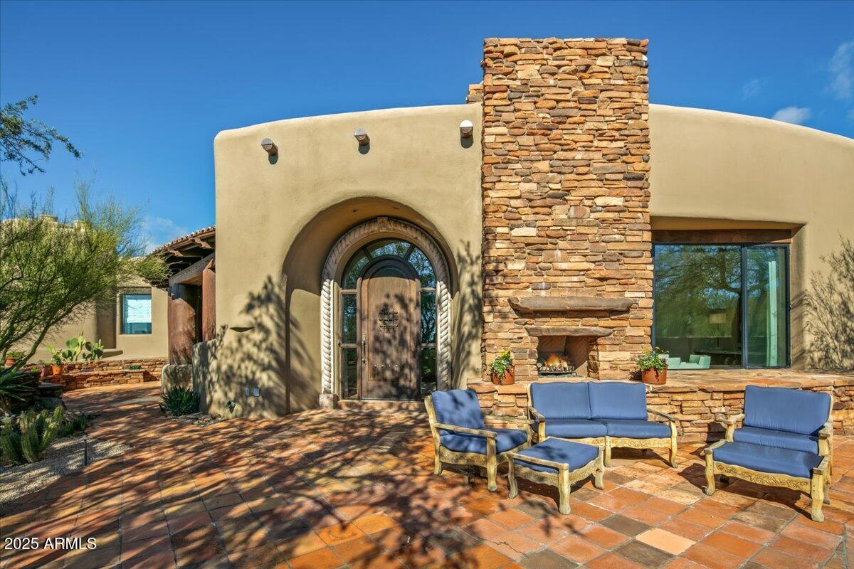 10460 E PALO BREA Drive