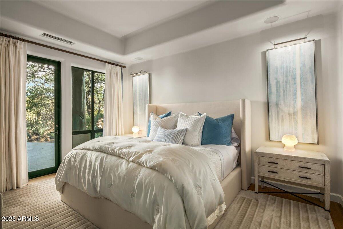 10460 E PALO BREA Drive