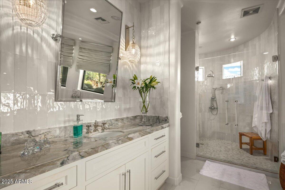 10460 E PALO BREA Drive