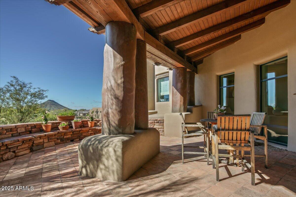 10460 E PALO BREA Drive